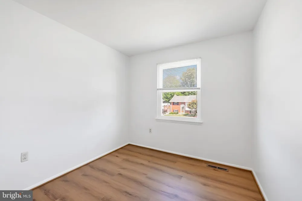 482 KENORA DRIVE Millersville, MD 21108