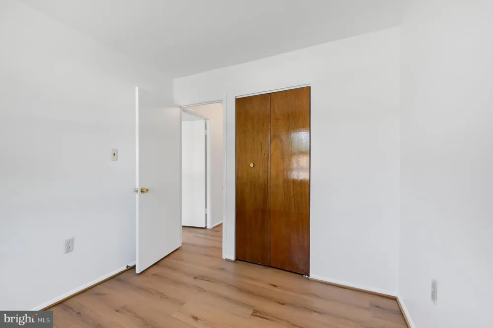 482 KENORA DRIVE Millersville, MD 21108