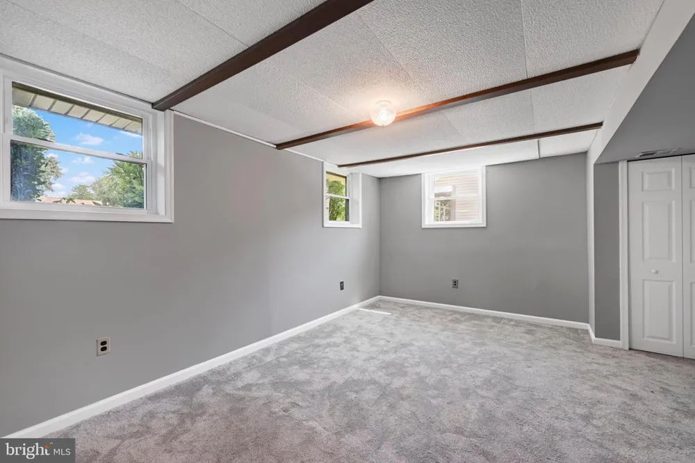 482 KENORA DRIVE Millersville, MD 21108
