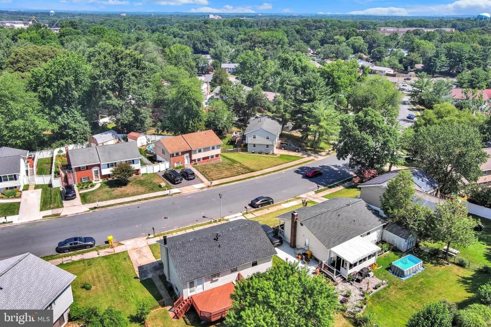 482 KENORA DRIVE Millersville, MD 21108