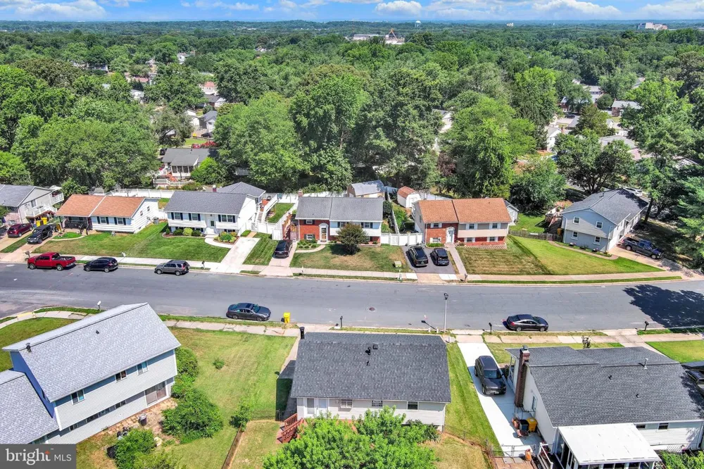 482 KENORA DRIVE Millersville, MD 21108
