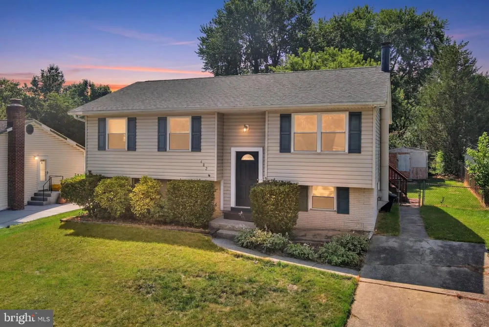 482 KENORA DRIVE Millersville, MD 21108