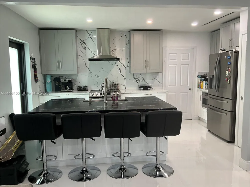 201 SW 62nd Ave Miami, FL 33144