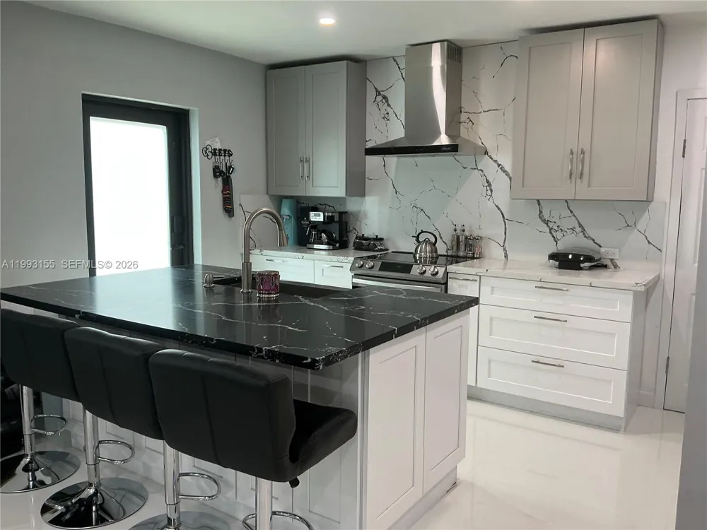 201 SW 62nd Ave Miami, FL 33144