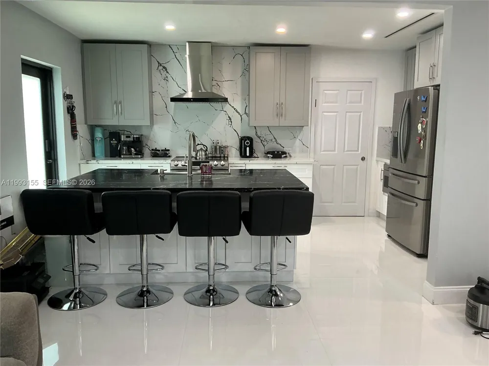 201 SW 62nd Ave Miami, FL 33144