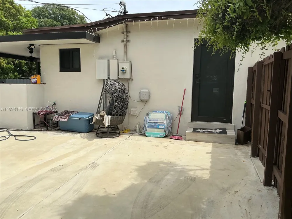 201 SW 62nd Ave Miami, FL 33144