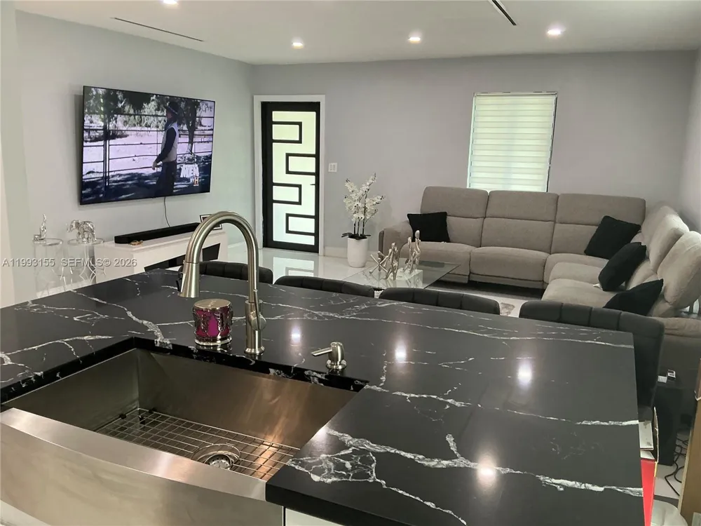 201 SW 62nd Ave Miami, FL 33144
