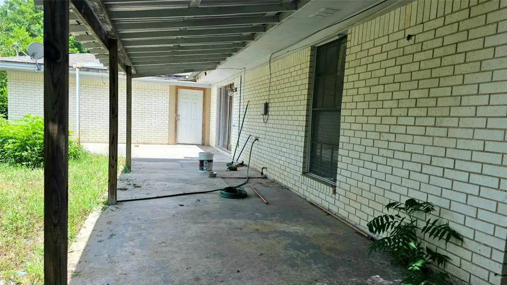 706 W Fourth Clarksville, TX 75426