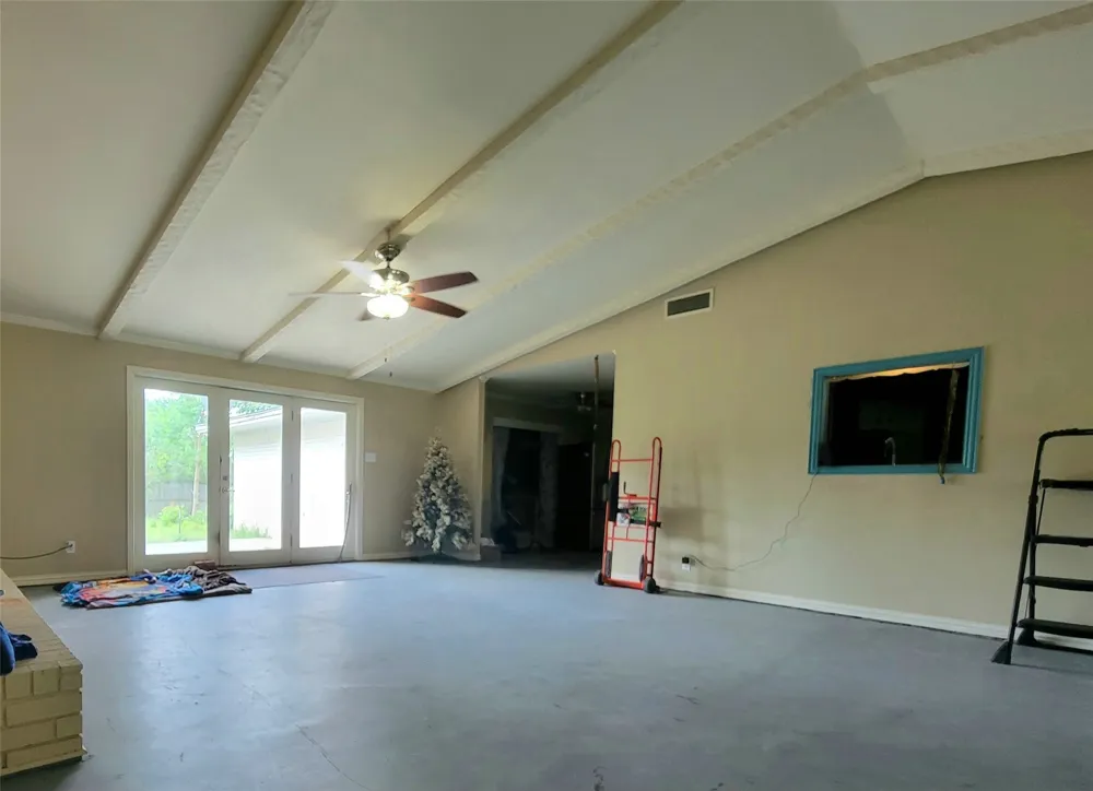 706 W Fourth Clarksville, TX 75426