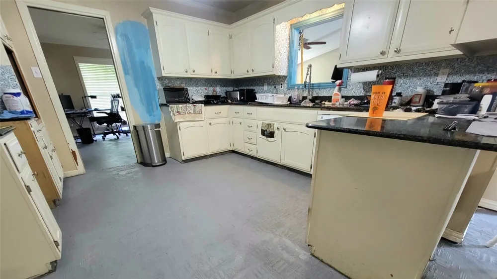 706 W Fourth Clarksville, TX 75426