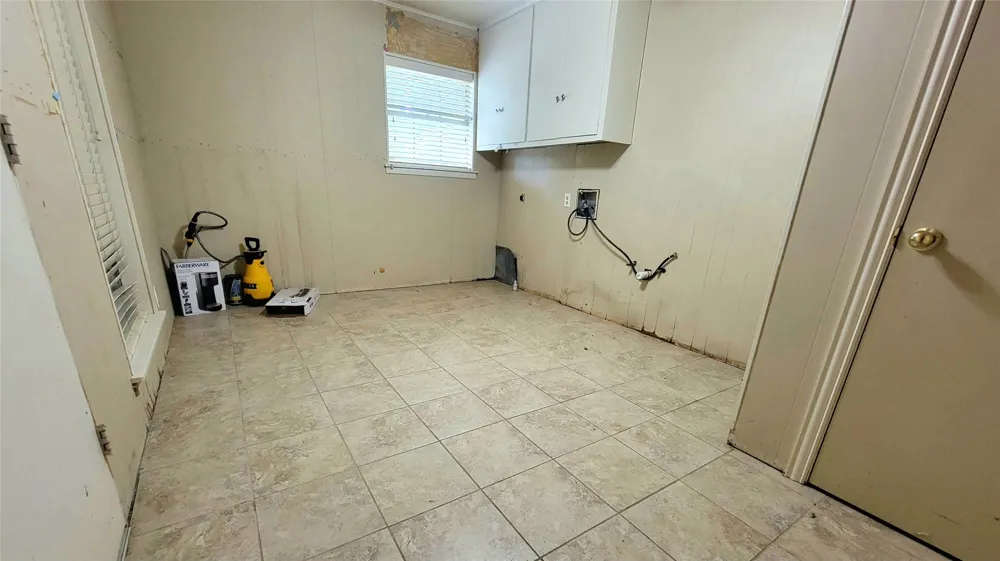 706 W Fourth Clarksville, TX 75426