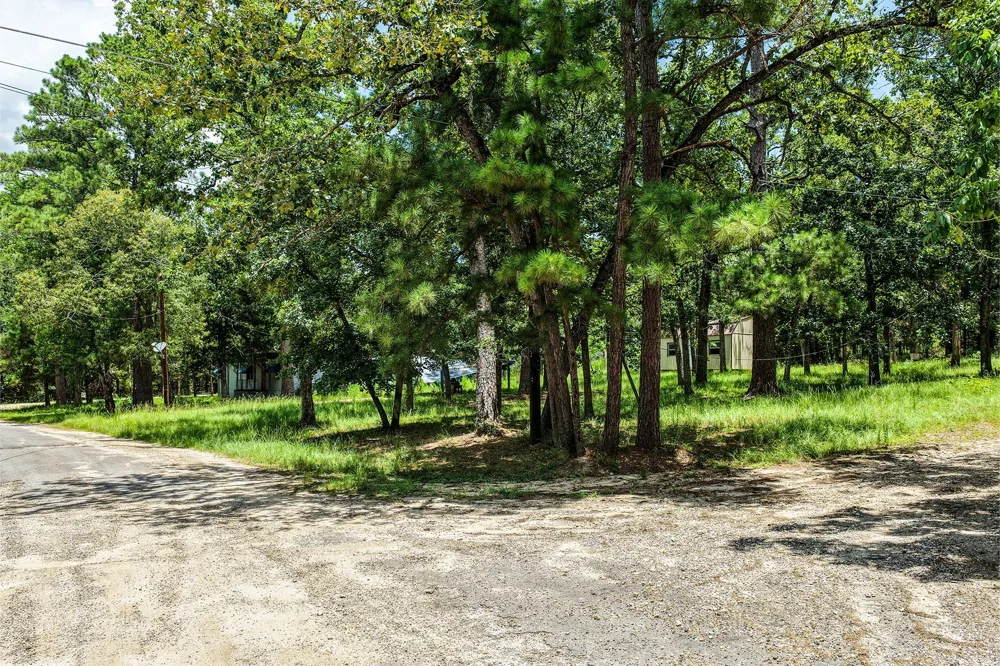 383 Post Oak Circle Trinity, TX 75862