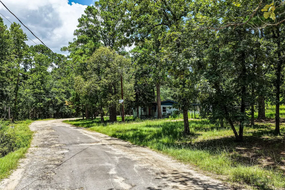 383 Post Oak Circle Trinity, TX 75862