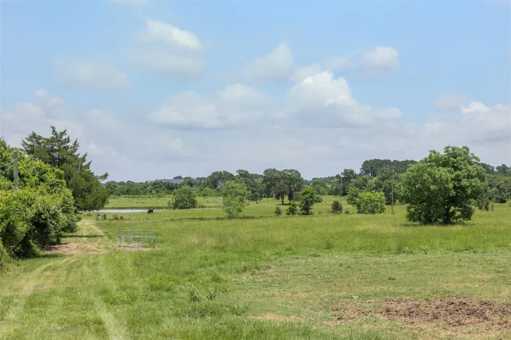 32675 Fm 1488 Road Hempstead, TX 77445
