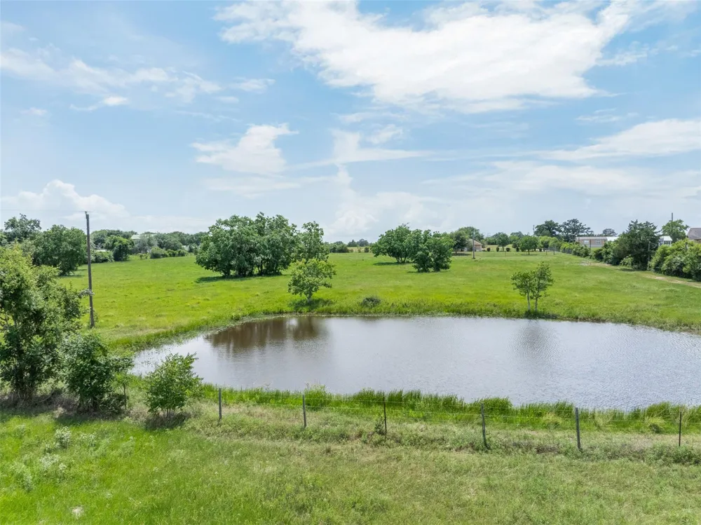 32675 Fm 1488 Road Hempstead, TX 77445