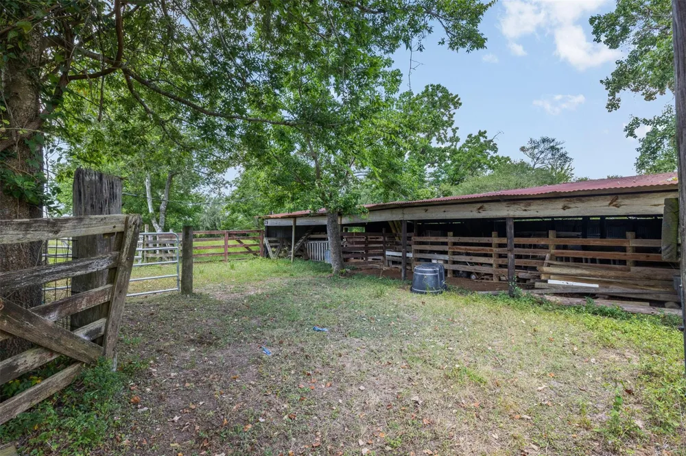 32675 Fm 1488 Road Hempstead, TX 77445