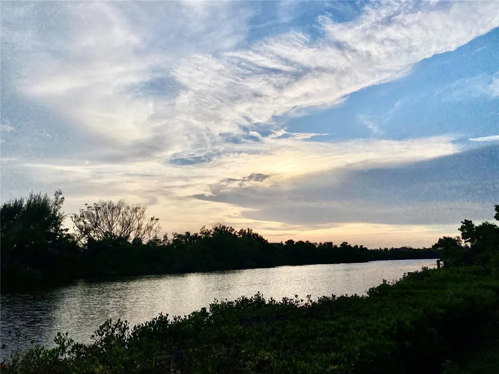 7820 MIDNIGHT PASS Sarasota, FL 34242