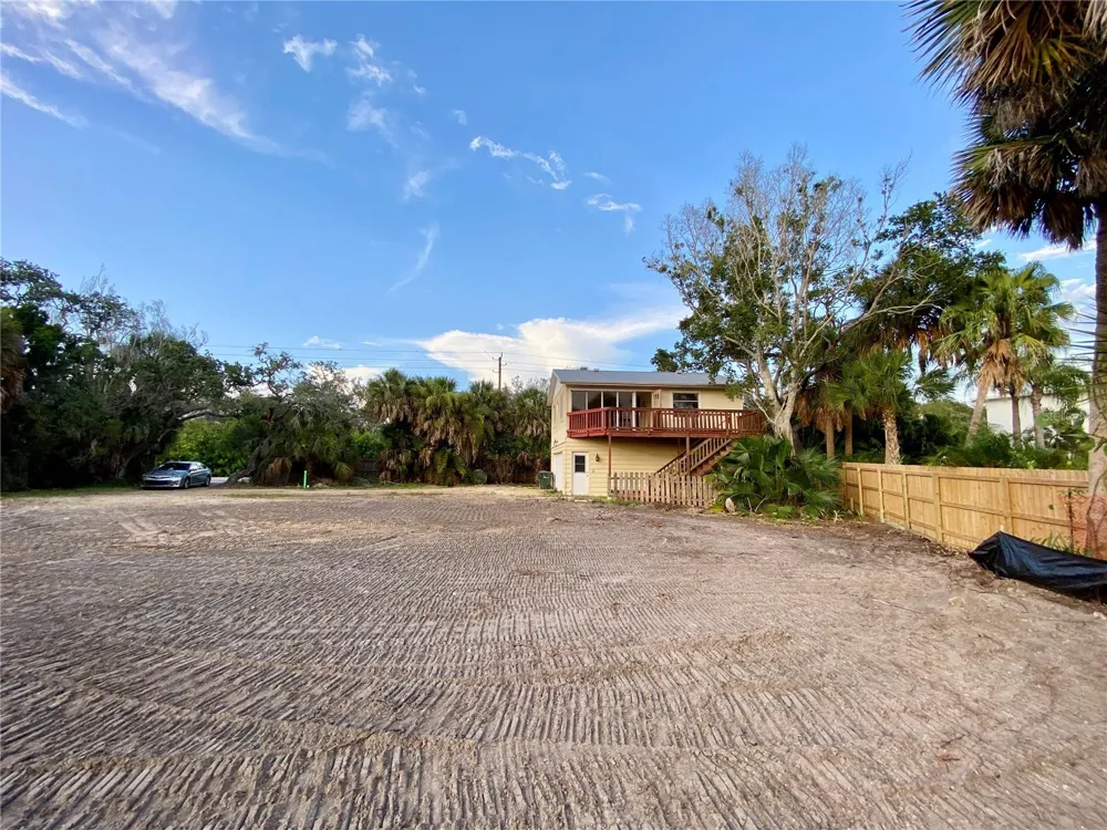 7820 MIDNIGHT PASS Sarasota, FL 34242