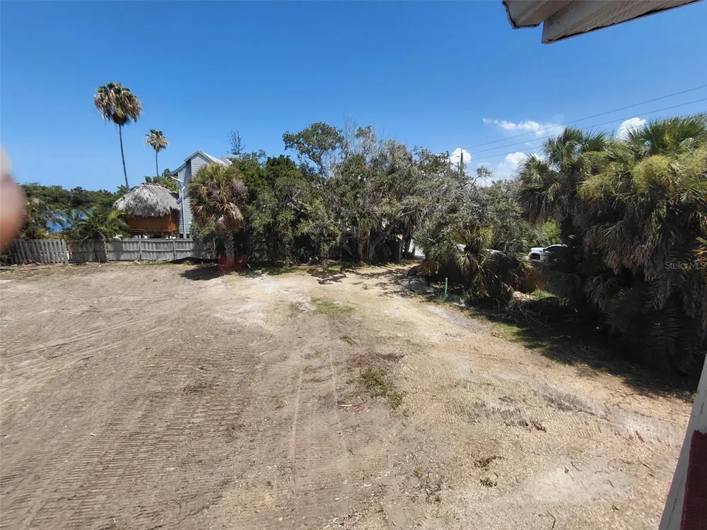 7820 MIDNIGHT PASS Sarasota, FL 34242