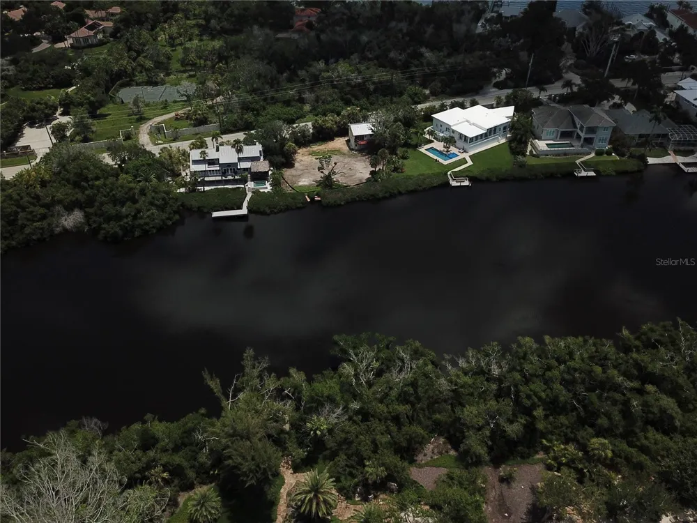 7820 MIDNIGHT PASS Sarasota, FL 34242