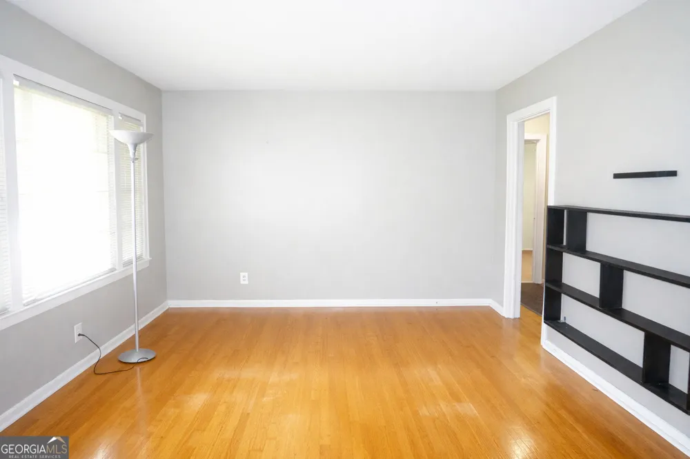 72 Bell ST Hartwell, GA 30643