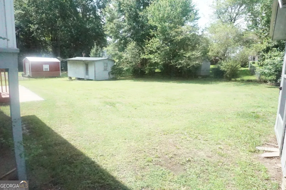 72 Bell ST Hartwell, GA 30643