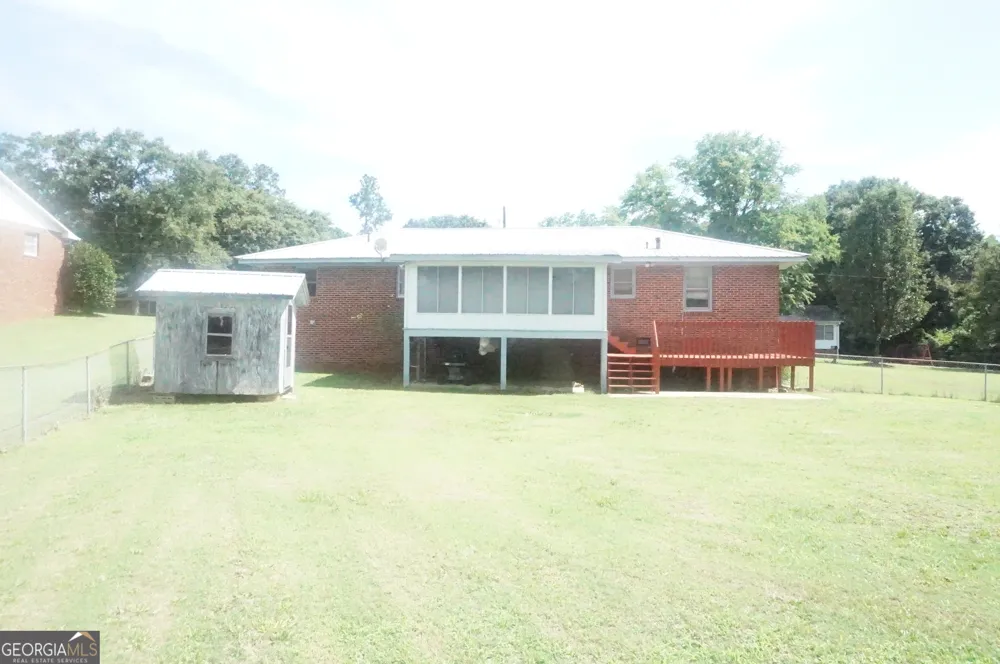 72 Bell ST Hartwell, GA 30643