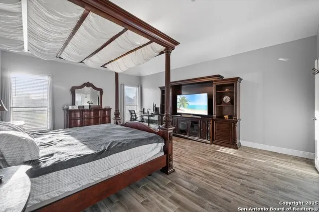 6904 LAURA HTS Schertz, TX 78154