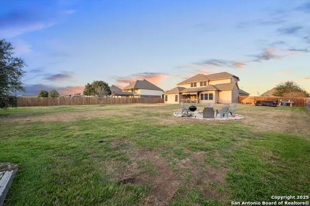 6904 LAURA HTS Schertz, TX 78154