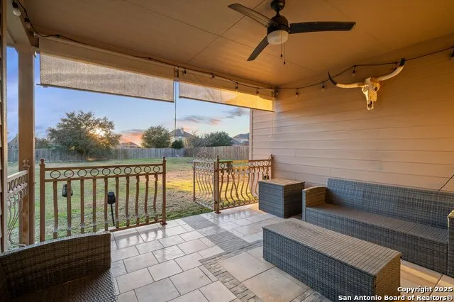 6904 LAURA HTS Schertz, TX 78154