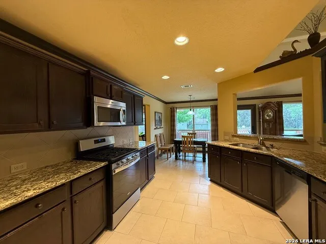 28799 US HIGHWAY 83 Concan, TX 78838