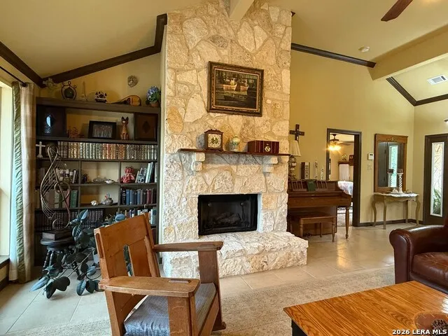 28799 US HIGHWAY 83 Concan, TX 78838