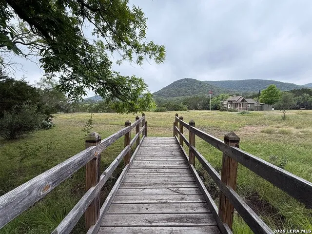 28799 US HIGHWAY 83 Concan, TX 78838