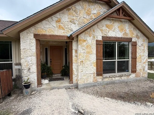 28799 US HIGHWAY 83 Concan, TX 78838