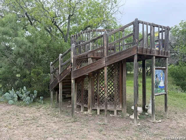 28799 US HIGHWAY 83 Concan, TX 78838