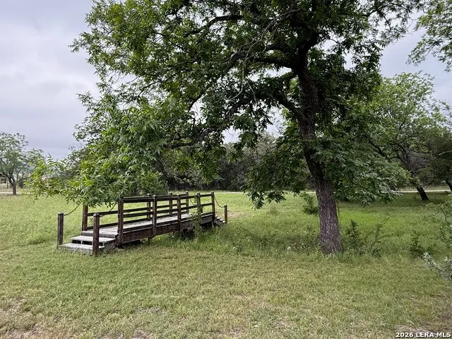 28799 US HIGHWAY 83 Concan, TX 78838