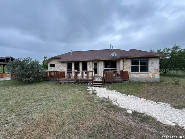 28799 US HIGHWAY 83 Concan, TX 78838