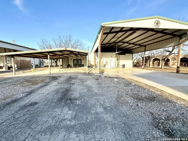 25 Cenizo Brackettville, TX 78832