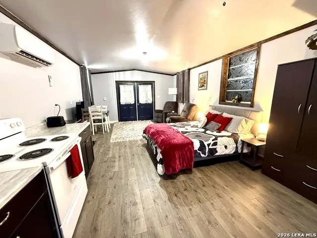 25 Cenizo Brackettville, TX 78832