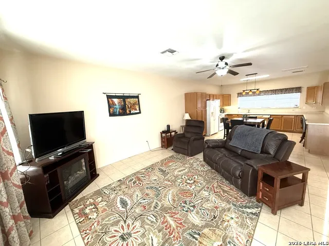 25 Cenizo Brackettville, TX 78832
