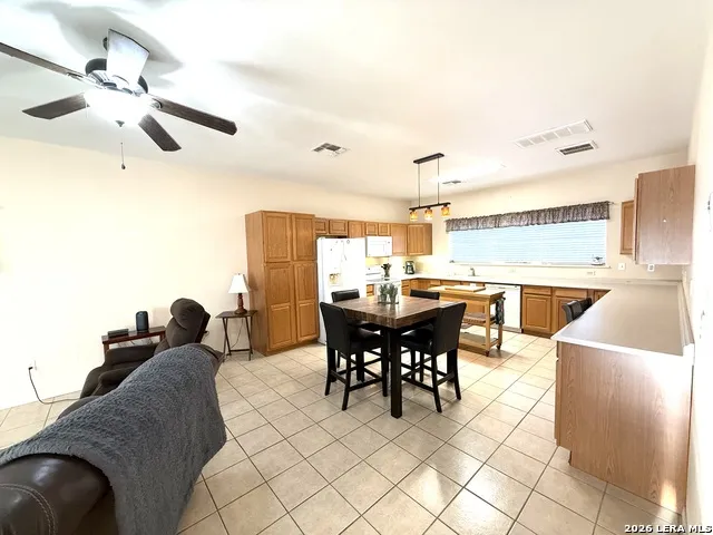 25 Cenizo Brackettville, TX 78832