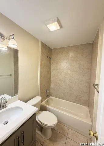 4324 Exodus Laredo, TX 78046
