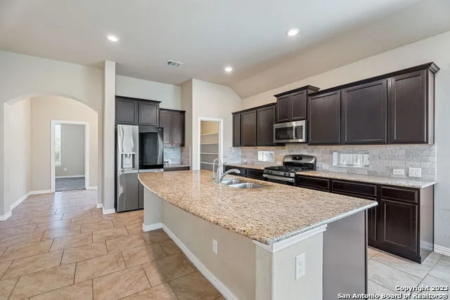 29625 elkhorn Fair Oaks Ranch, TX 78015