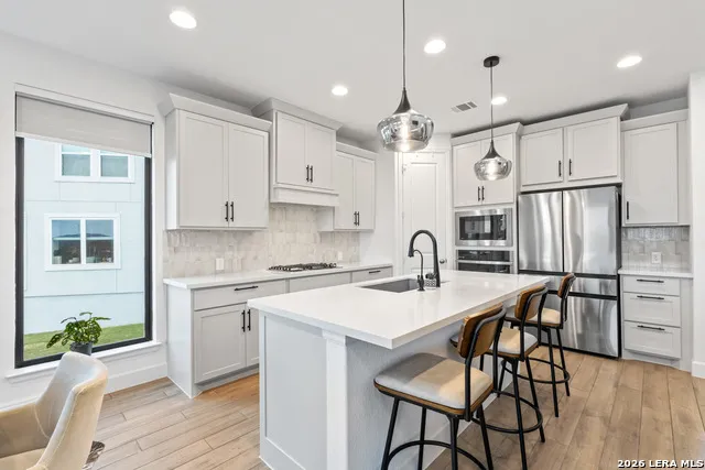 250 Navarro Boerne, TX 78006