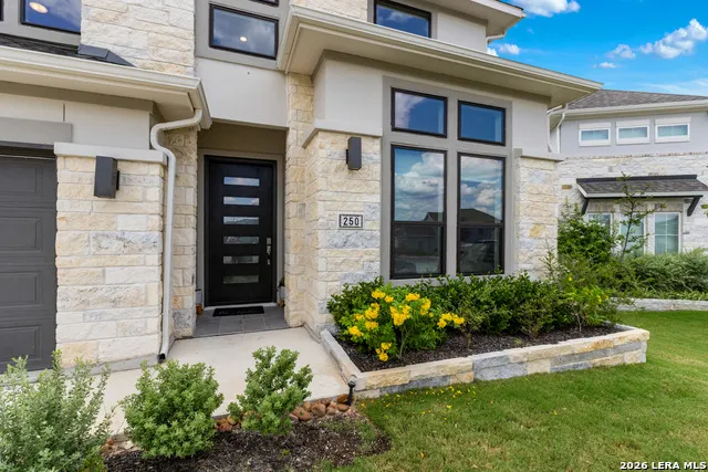 250 Navarro Boerne, TX 78006