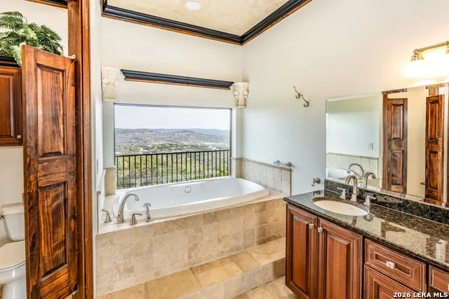 285 Timberhill Pipe Creek, TX 78063