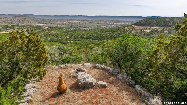 285 Timberhill Pipe Creek, TX 78063