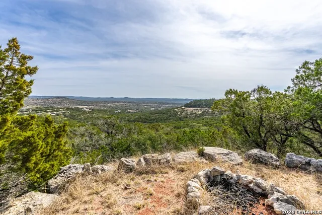 285 Timberhill Pipe Creek, TX 78063