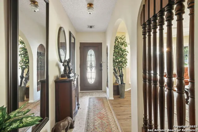 102 Southgate Pleasanton, TX 78064