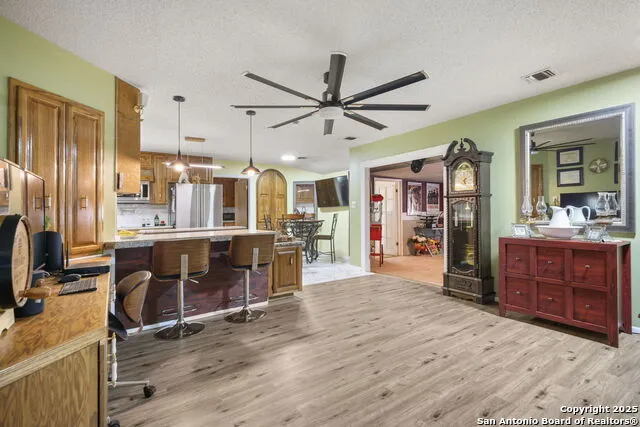 102 Southgate Pleasanton, TX 78064